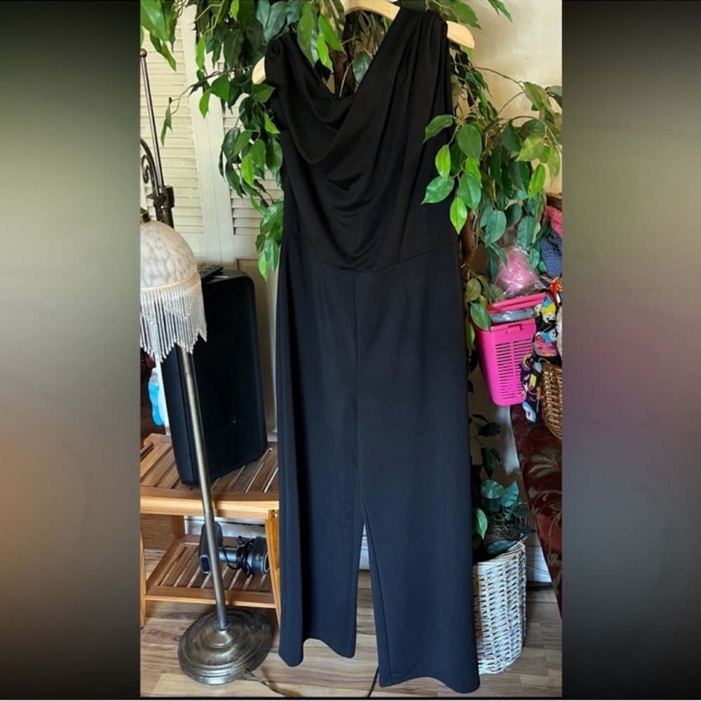 Chic Strapless Black Jumpsuit